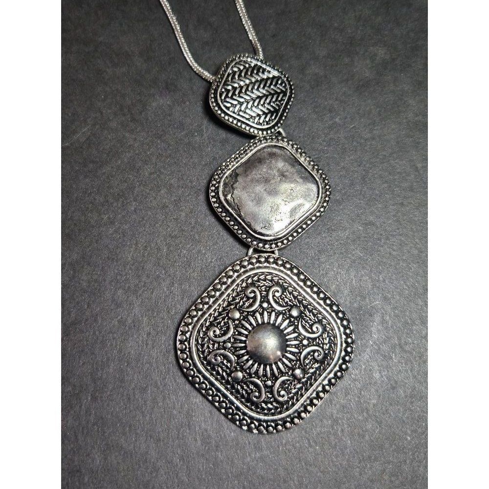 Dress Barn silver tone looooong necklace 36-39" chain